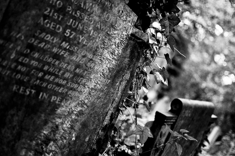 Cemeteries Of London-0811